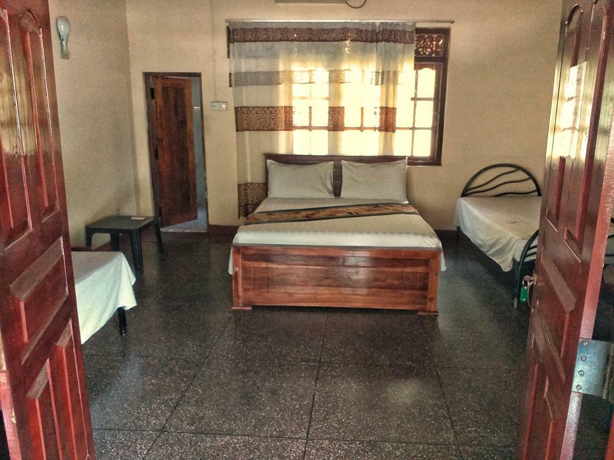 Ginza Rest Kandy Tennekumbura Esterno foto